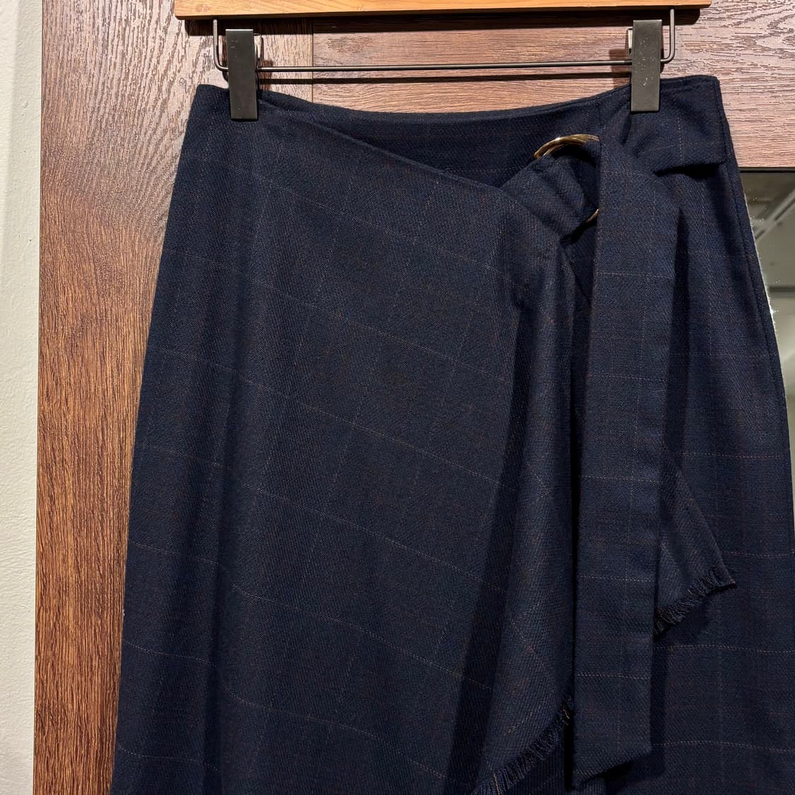일본 빈티지 네이비 체크 벨티트 드레이프 롱 랩스커트 상품이미지3