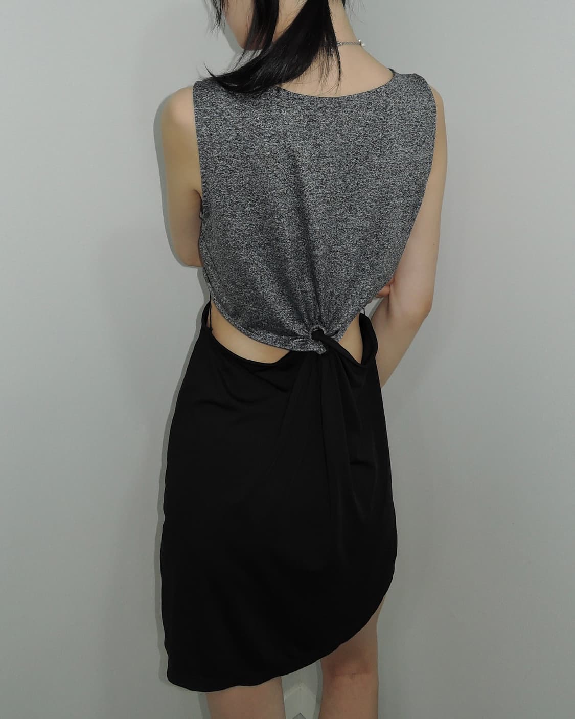 Cut-Out Twist Dress 상품이미지3