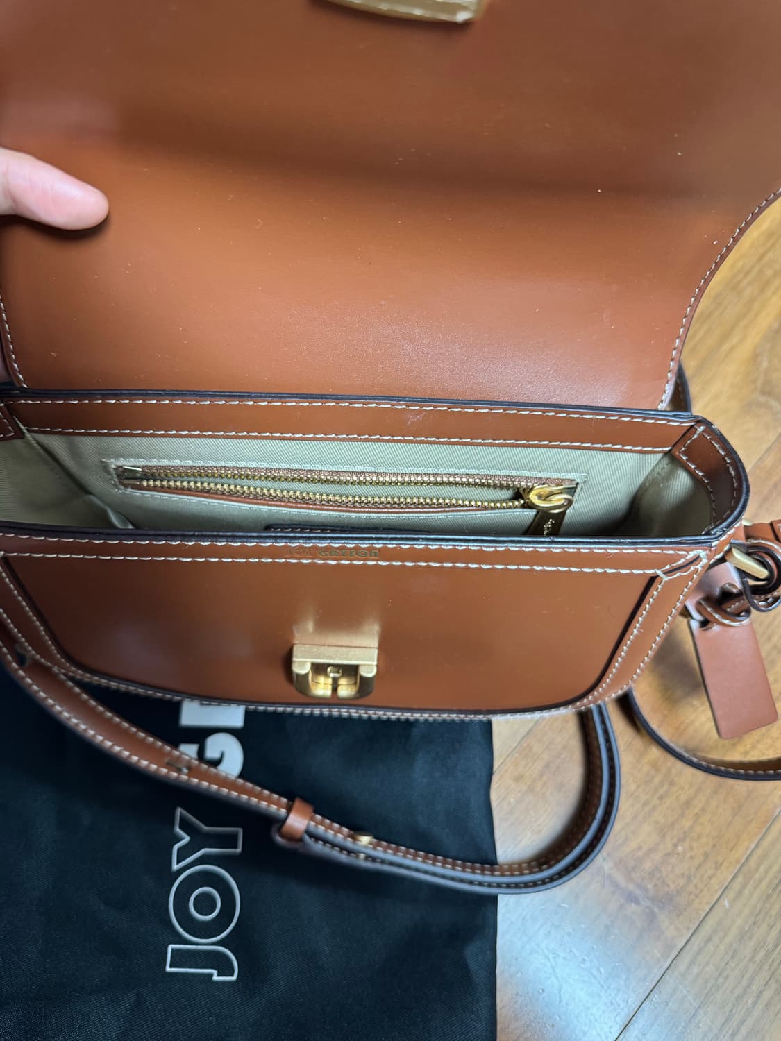 조이그라이슨 세렌디피티 브라운 가죽 크로스백 상품이미지3