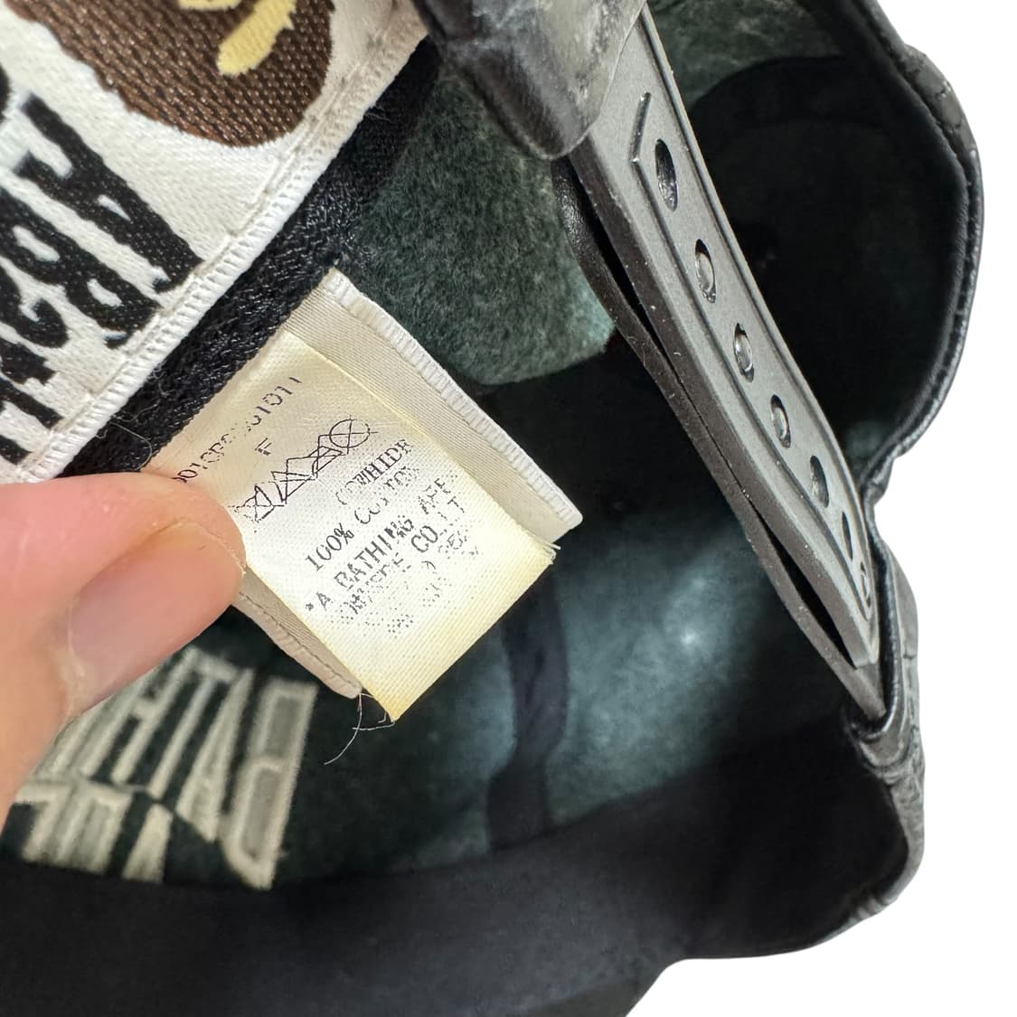 베이프(BAPE) 아치 로고 레더 볼캡 상품이미지8