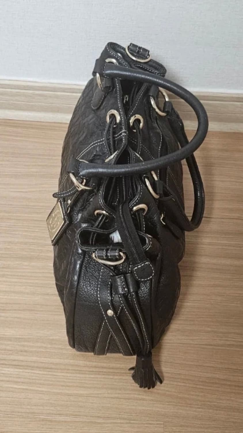 빈치스벤치 소가죽 숄더백 / 빈치스벤치 숄더백 / 빈치스벤치 가방 상품이미지4