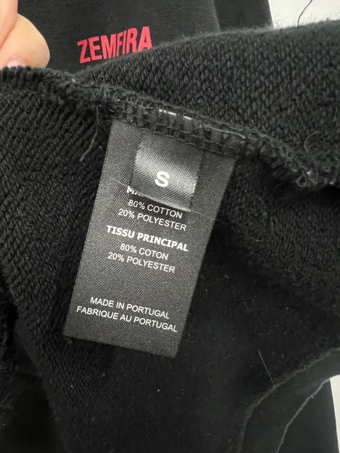 ZEMFIRA 블랙 후드티 상품이미지3