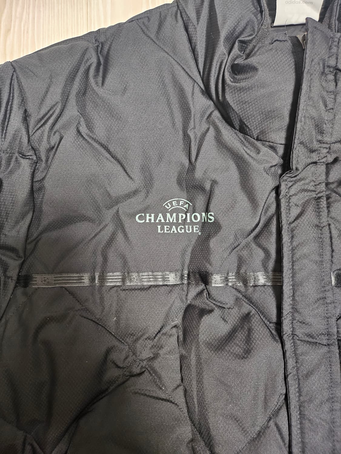 아디다스 챔피언스리그 다운 패딩 상품이미지3