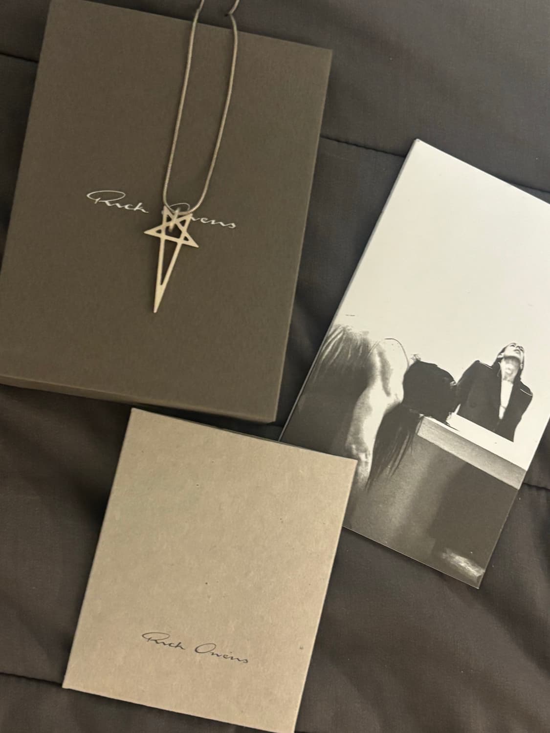 릭오웬스 펜타그램 참 목걸이 상품이미지2