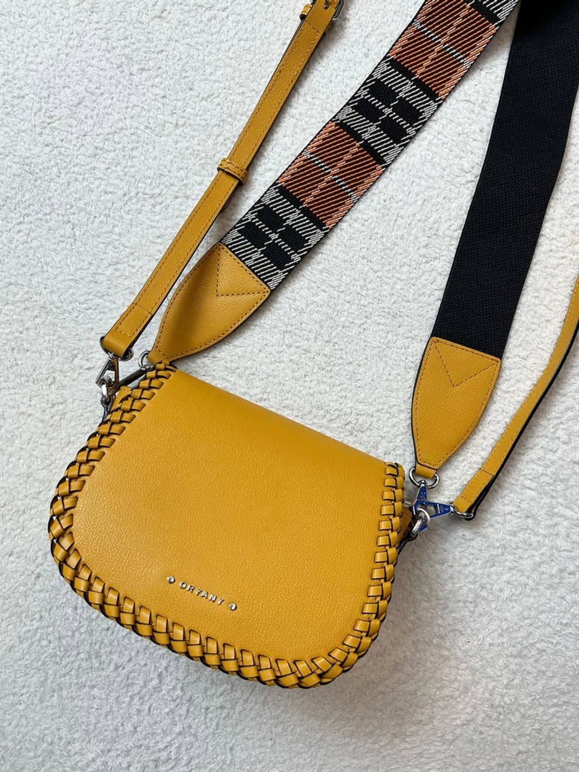 오야니(Oryany) 벤틀리 크로스 바디백 A1659 상품이미지1