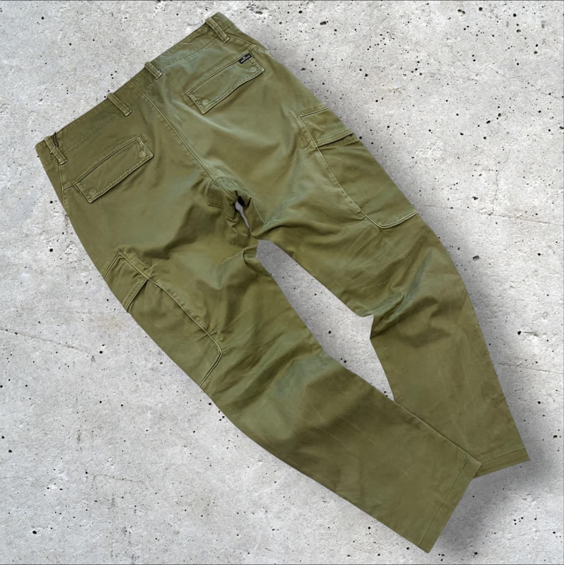 [33] 스톤아일랜드 자수 사선 카고 포켓 팬츠 카키 D859 상품이미지2
