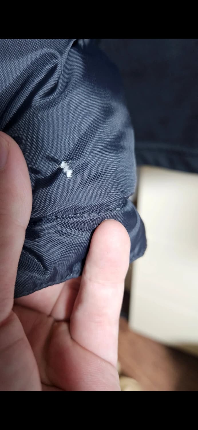 베트멍 뎀나시즌 18fw 바이오하자드 패딩 상품이미지3