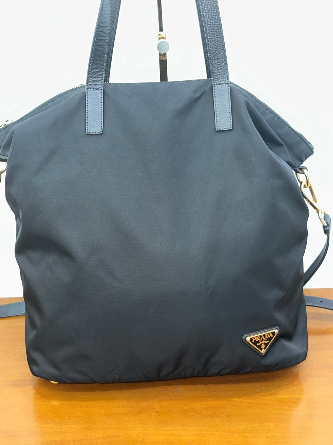 프라다 나일론 크로스백 상품이미지2