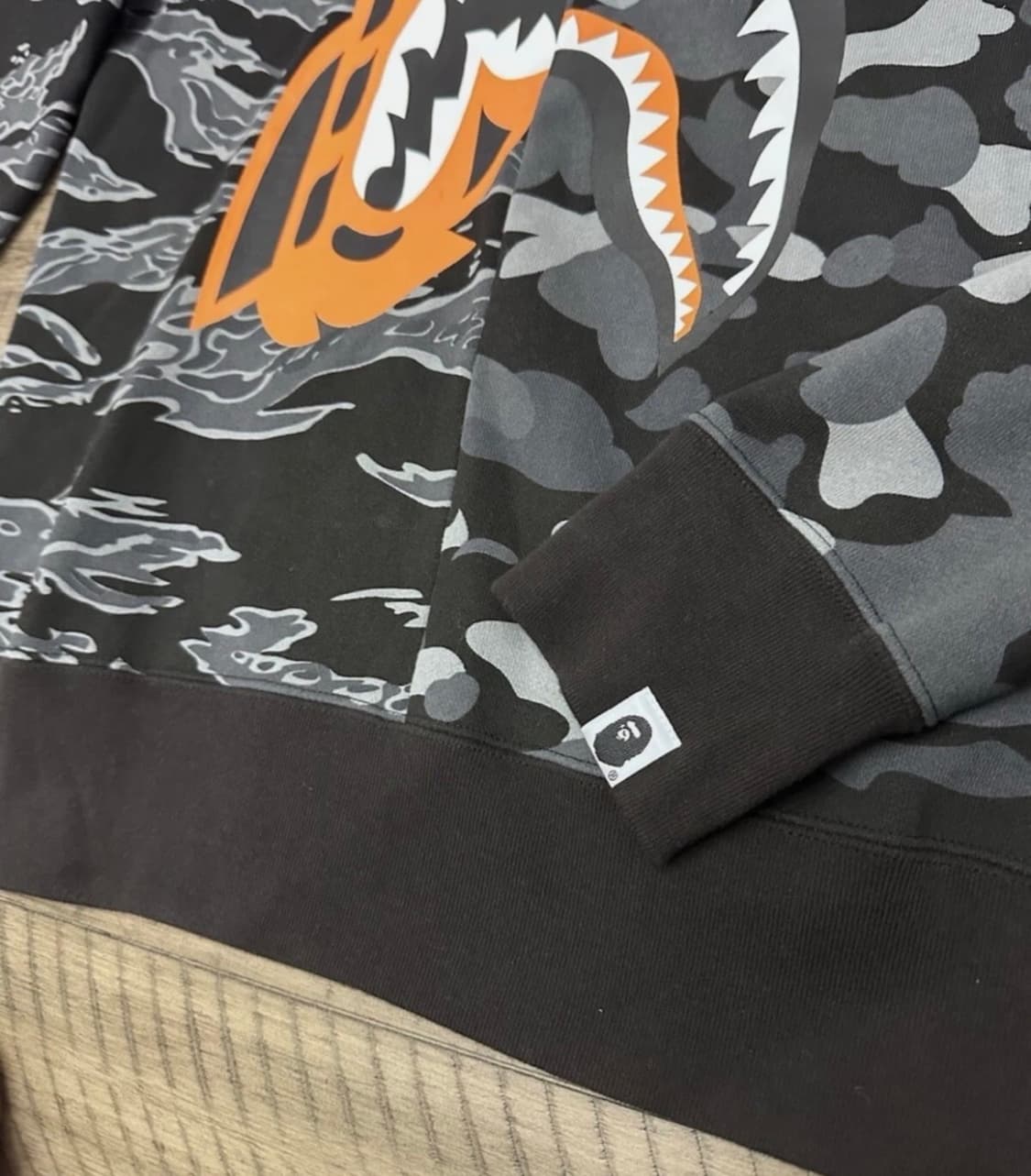 베이프 맨투맨 상품이미지6