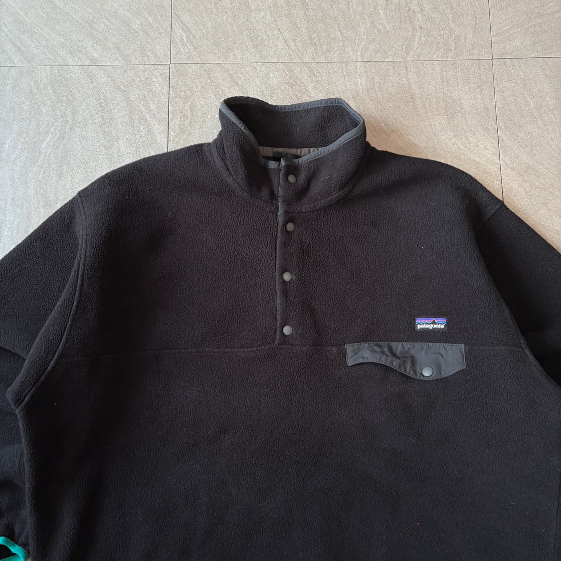 파타고니아 정품 블랙 신칠라 스냅티 상품이미지3