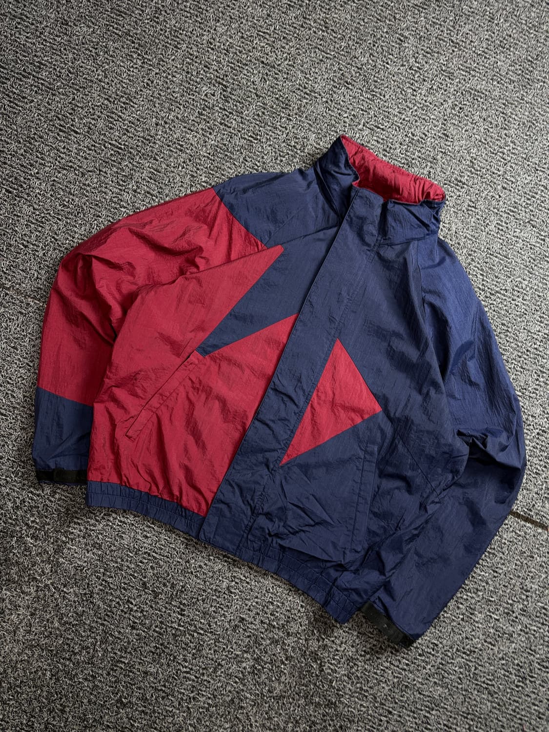 뉴발란스 올드스쿨 배색 나일론 바람막이 2405 상품이미지1