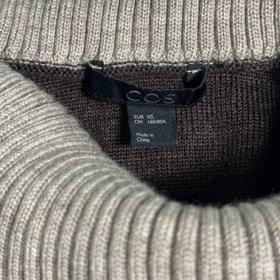 COS 코스 컬러블록 울 터틀넥 니트 상품이미지5