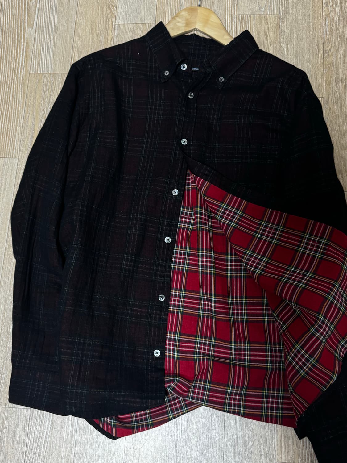 해칭룸 한로로 콜라보 투페이스 셔츠 2사이즈 상품이미지3