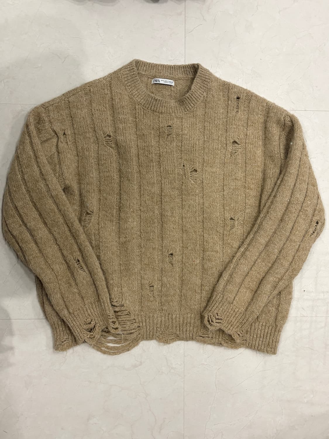 자라 디스트로이드 니트 상품이미지1