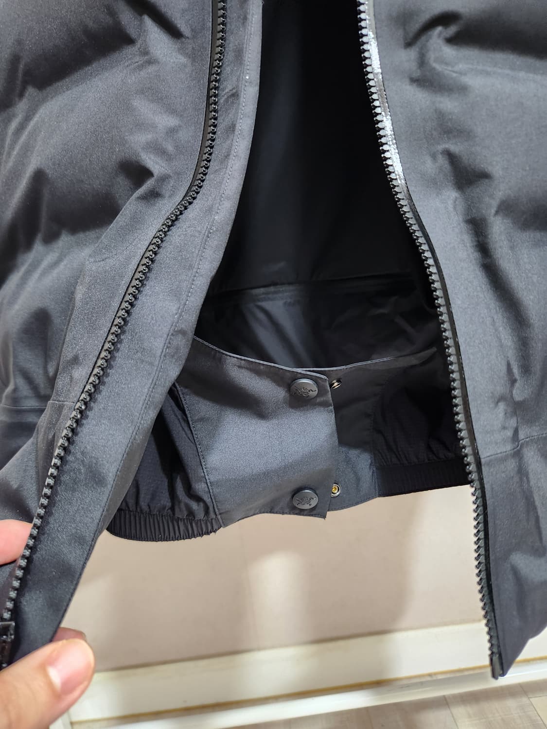 아크테릭스 24fw 피슬 다운 자켓 패딩 상품이미지4
