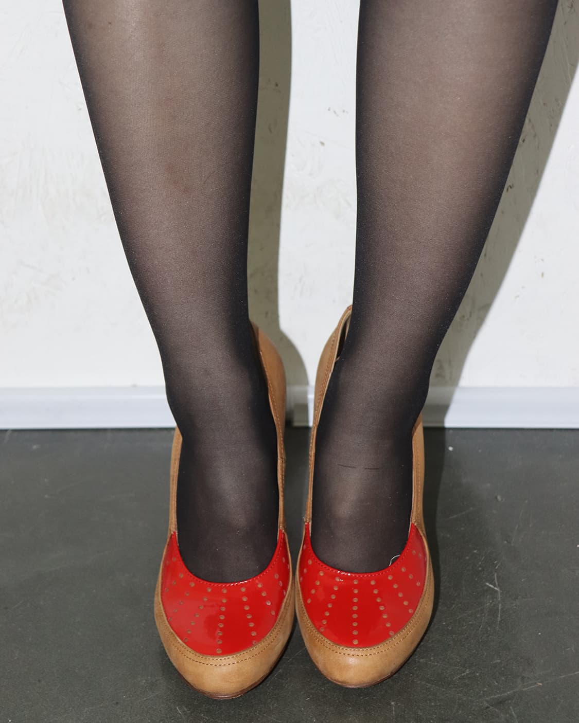 드리스 반 노튼 레드 토 스웨이드 힐 상품이미지2