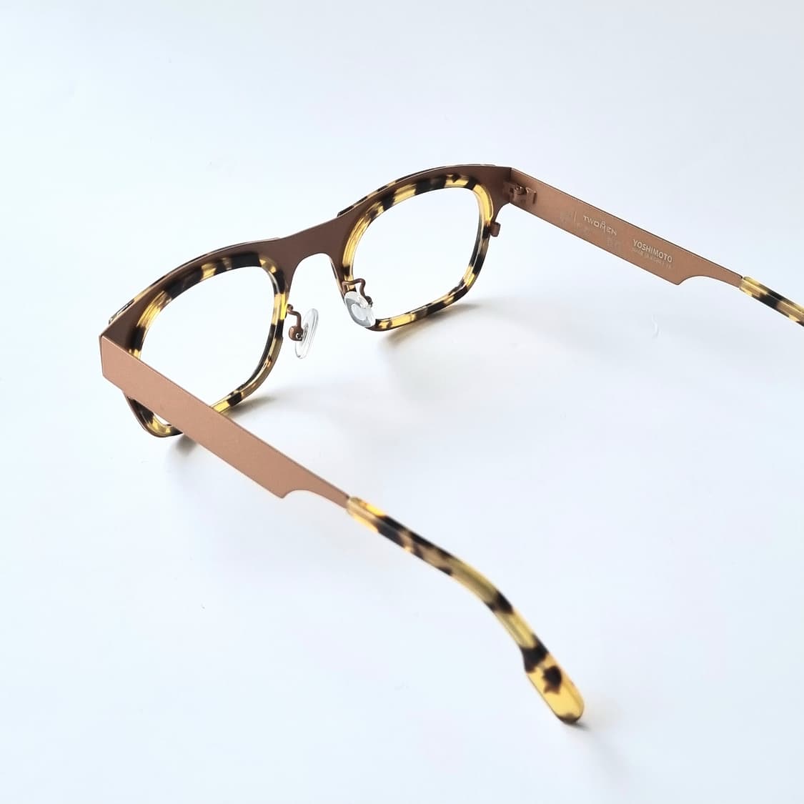 데드스탁 긱시크 요시모토  호피 콤비 안경테 720 상품이미지5