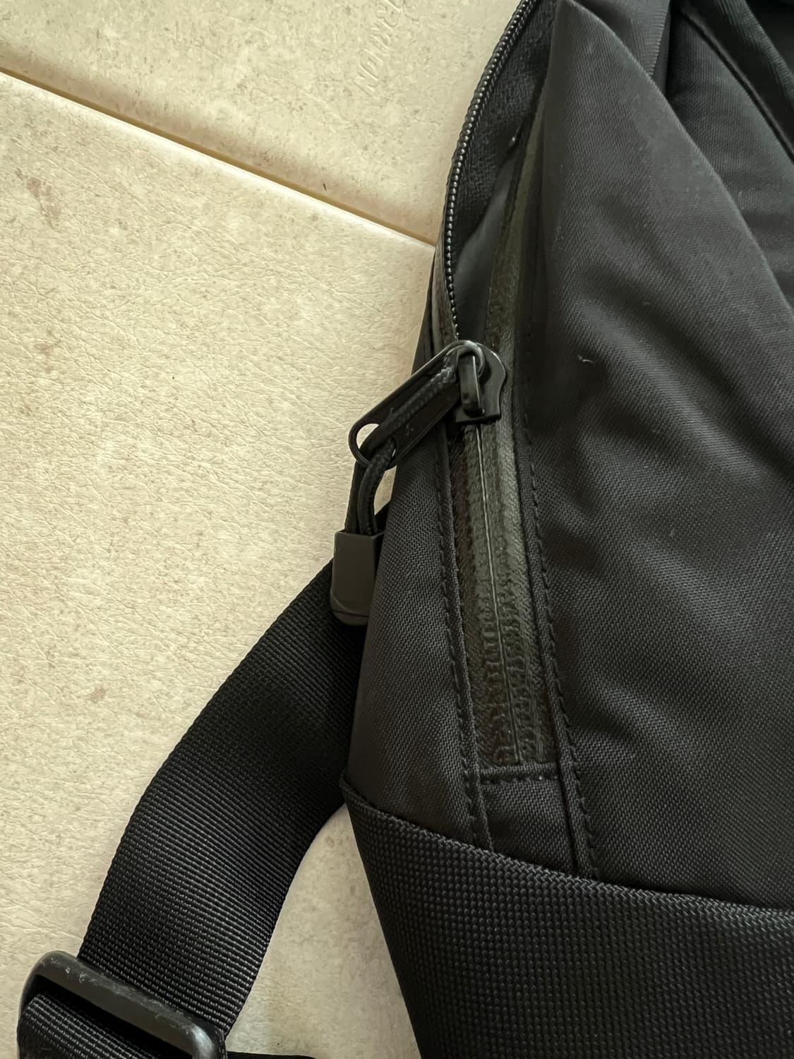 아크테릭스 시스템A 퀴버백 블랙/골드 상품이미지5