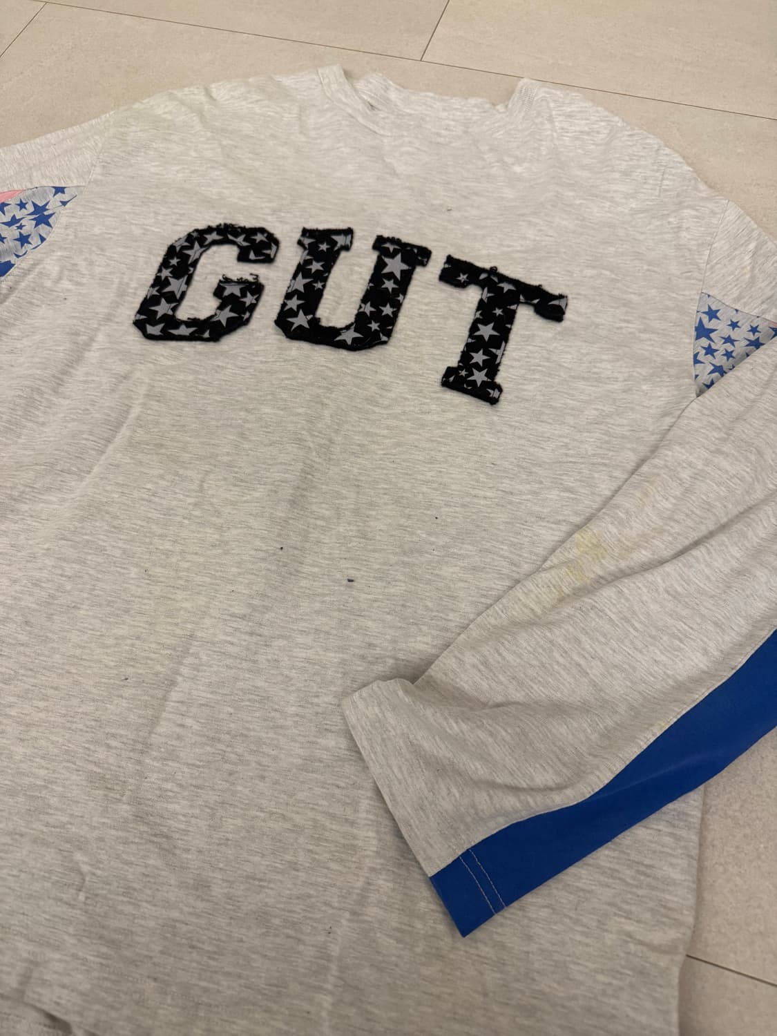 더뮤지엄비지터 롱슬리브 상품이미지3