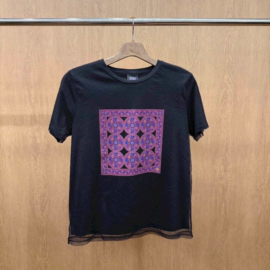 안나수이 시스루 레이어드 반팔 티셔츠 오리엔탈 패턴 디테일 블랙 상품이미지2