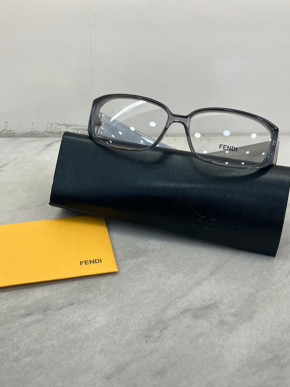 FENDI 펜디 Vintage 스퀘어 뿔테 안경 상품이미지7