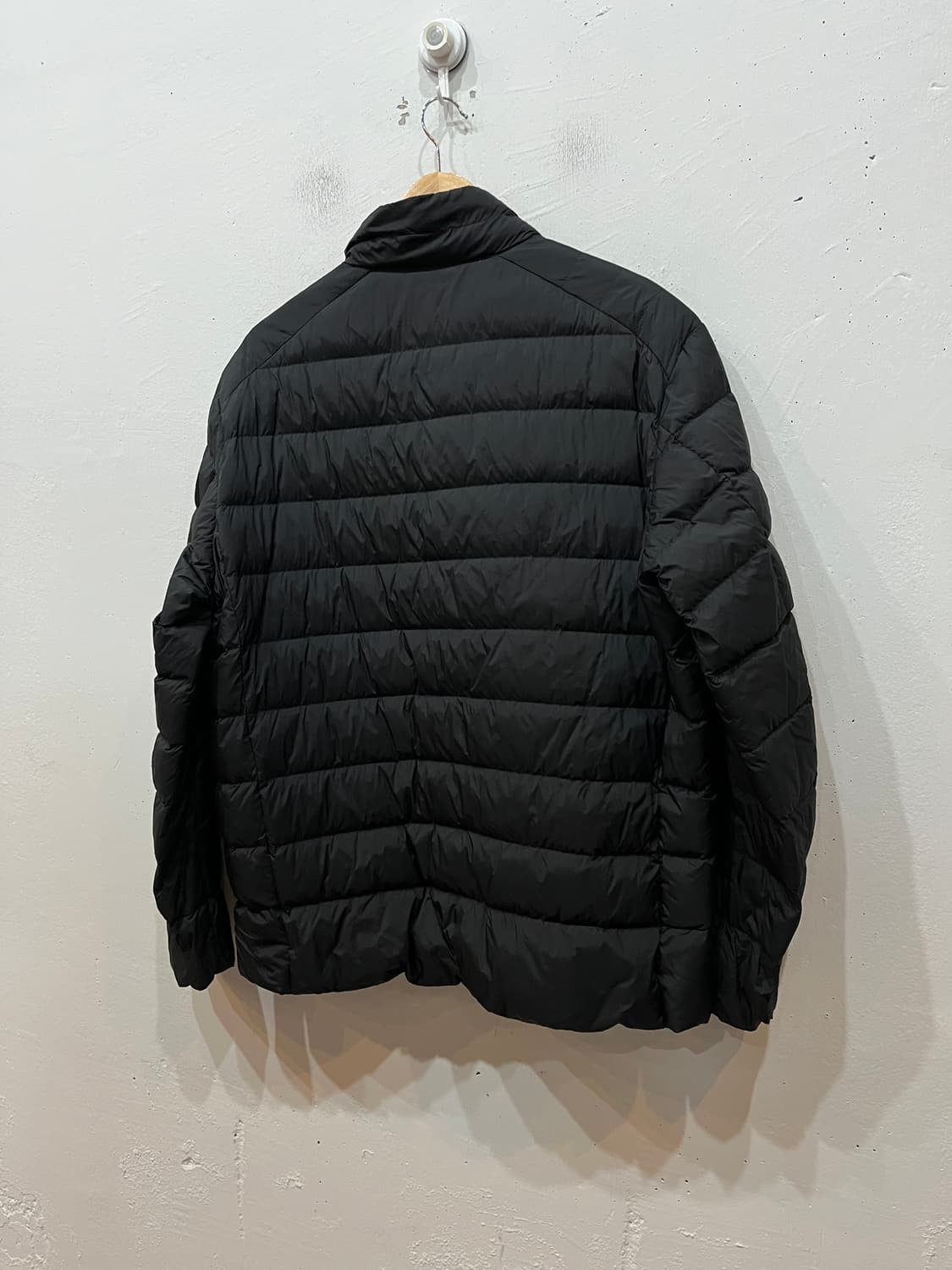 유니클로 질샌더 라이트 다운 패딩 블랙 XL 상품이미지5