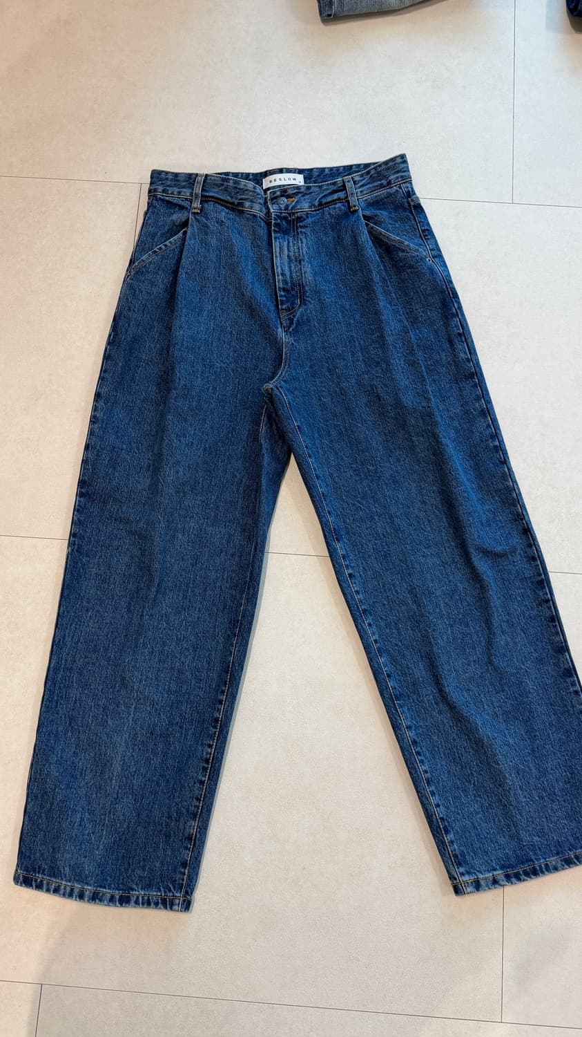 비슬로우 콘밀 딥 원턱 데님 미디엄 워시 (34) 상품이미지1