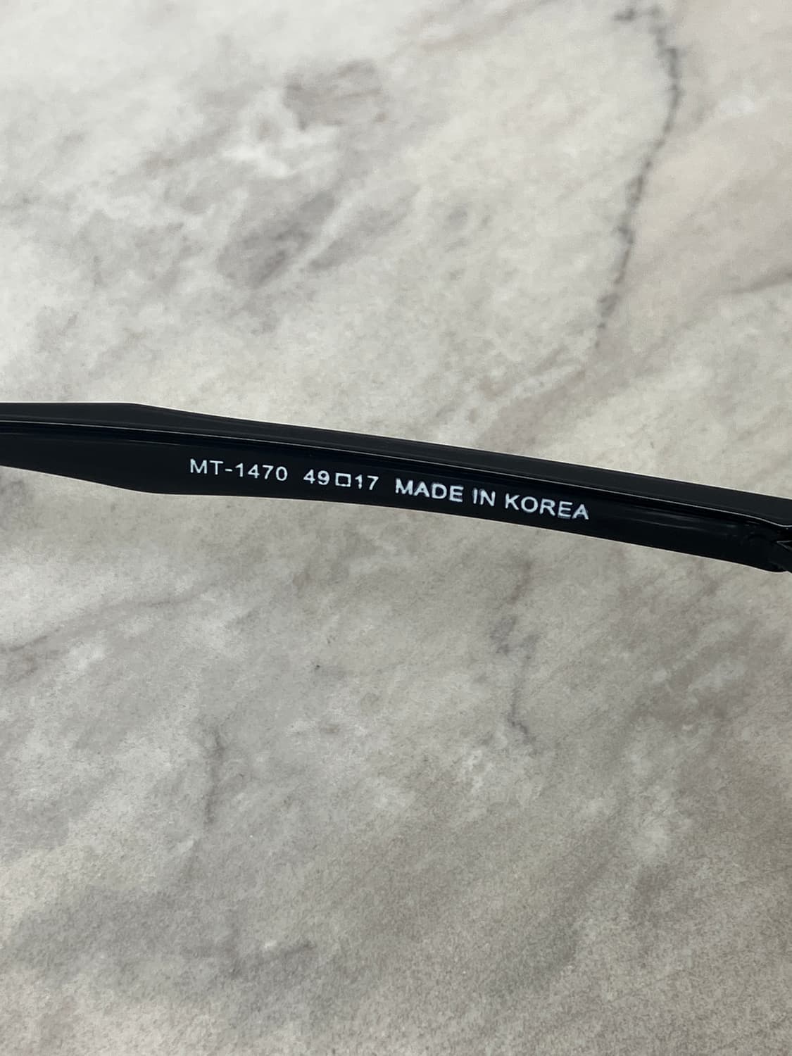 오앤씨 ONC 라운드 뿔테 안경 (블랙,클리어 2가지) 상품이미지9