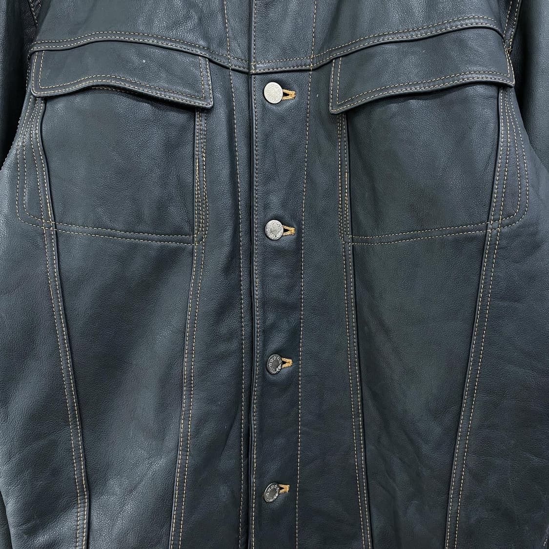 비리두에 이태리 카우 스킨 트러커 레더 자켓 상품이미지5