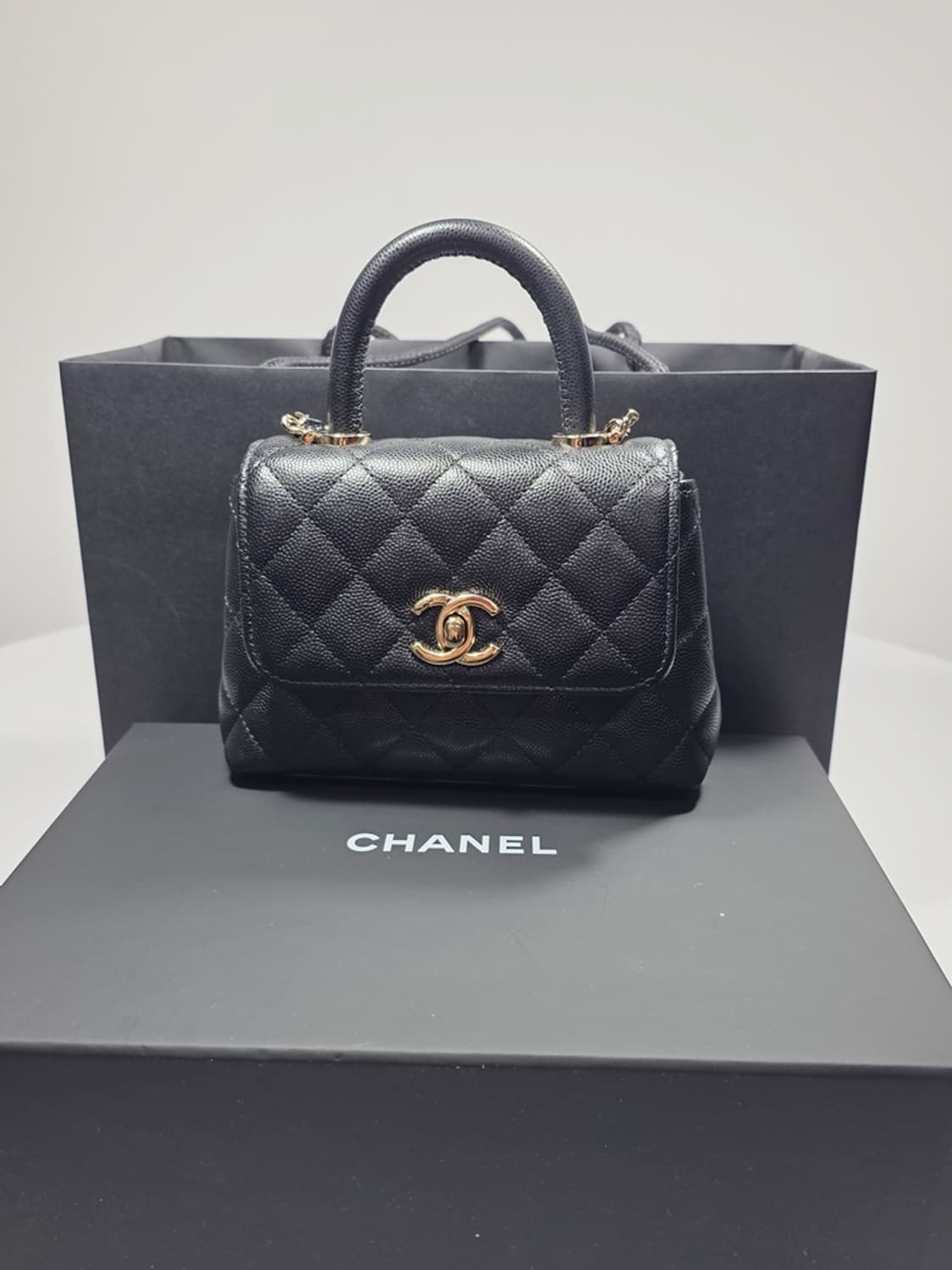 샤넬 코코 탑핸들백 미니 AP4244 상품이미지1