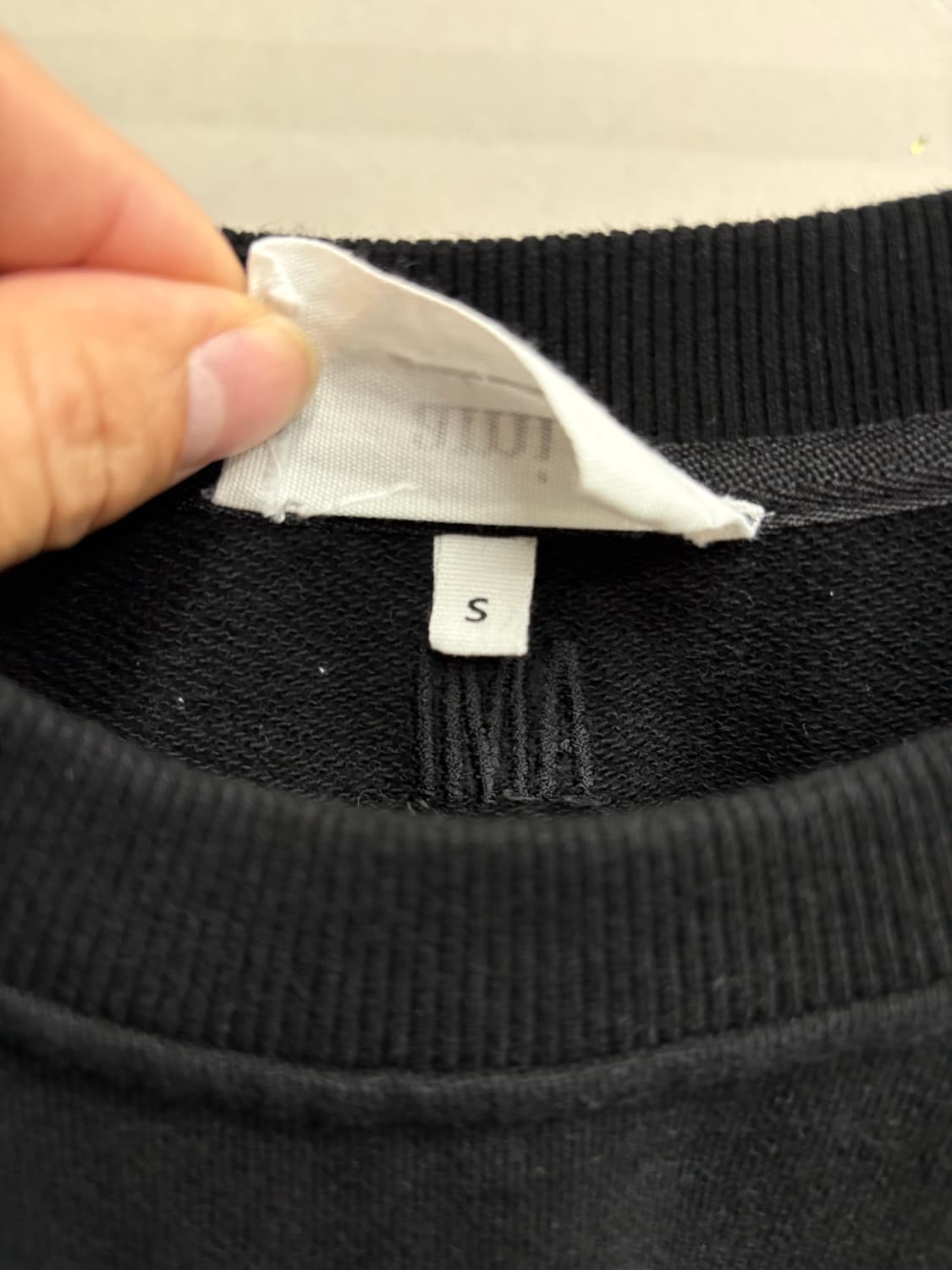 아미 스몰로고 맨투맨 상품이미지3