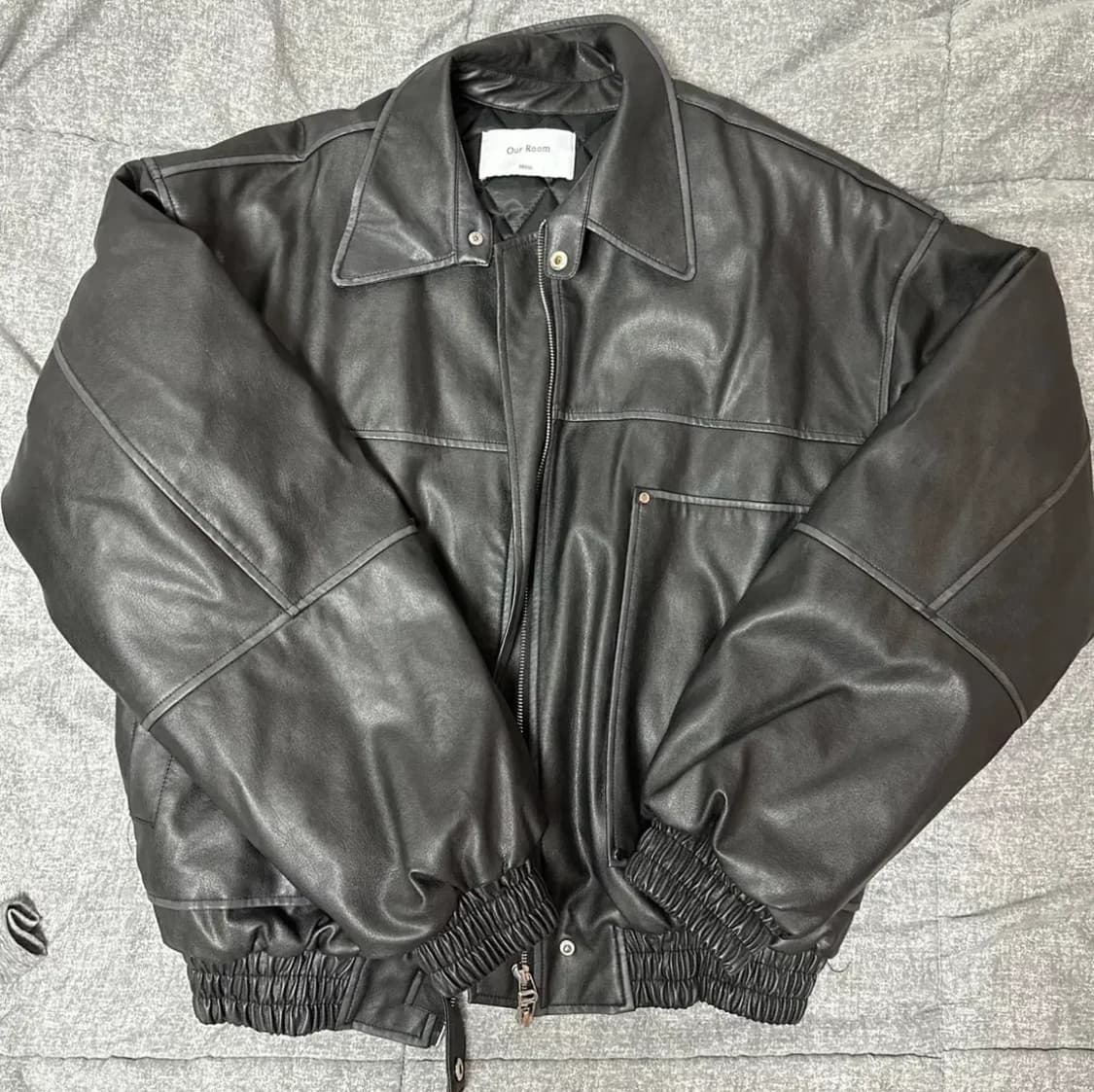 멜팅픽셀 베이크레더점퍼 상품이미지2