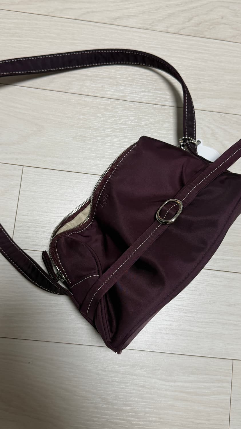 HYEKI 크로스백 상품이미지3