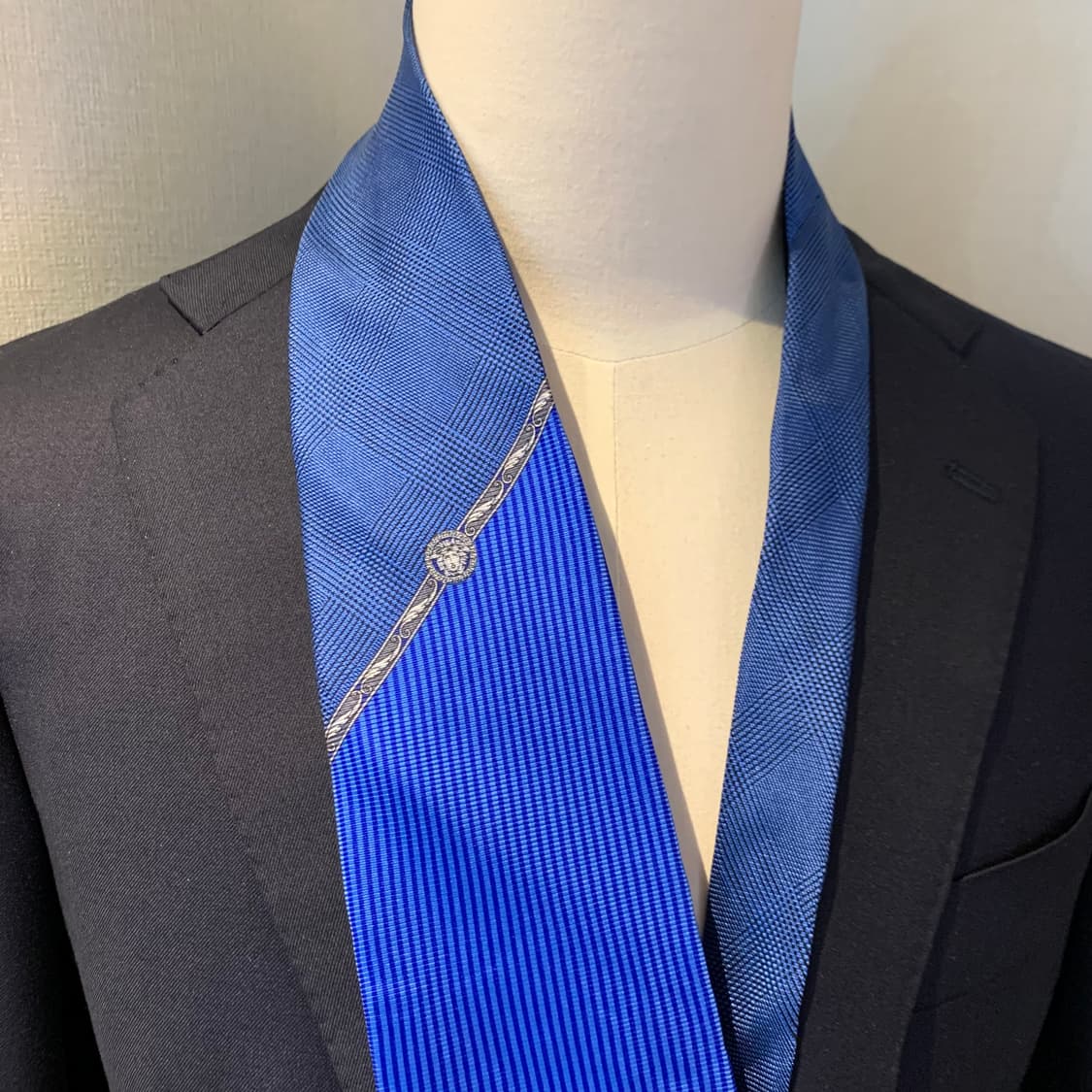 베르사체(VERSACE) 로얄블루컬러 명품클래식넥타이 A+등급 상품이미지2