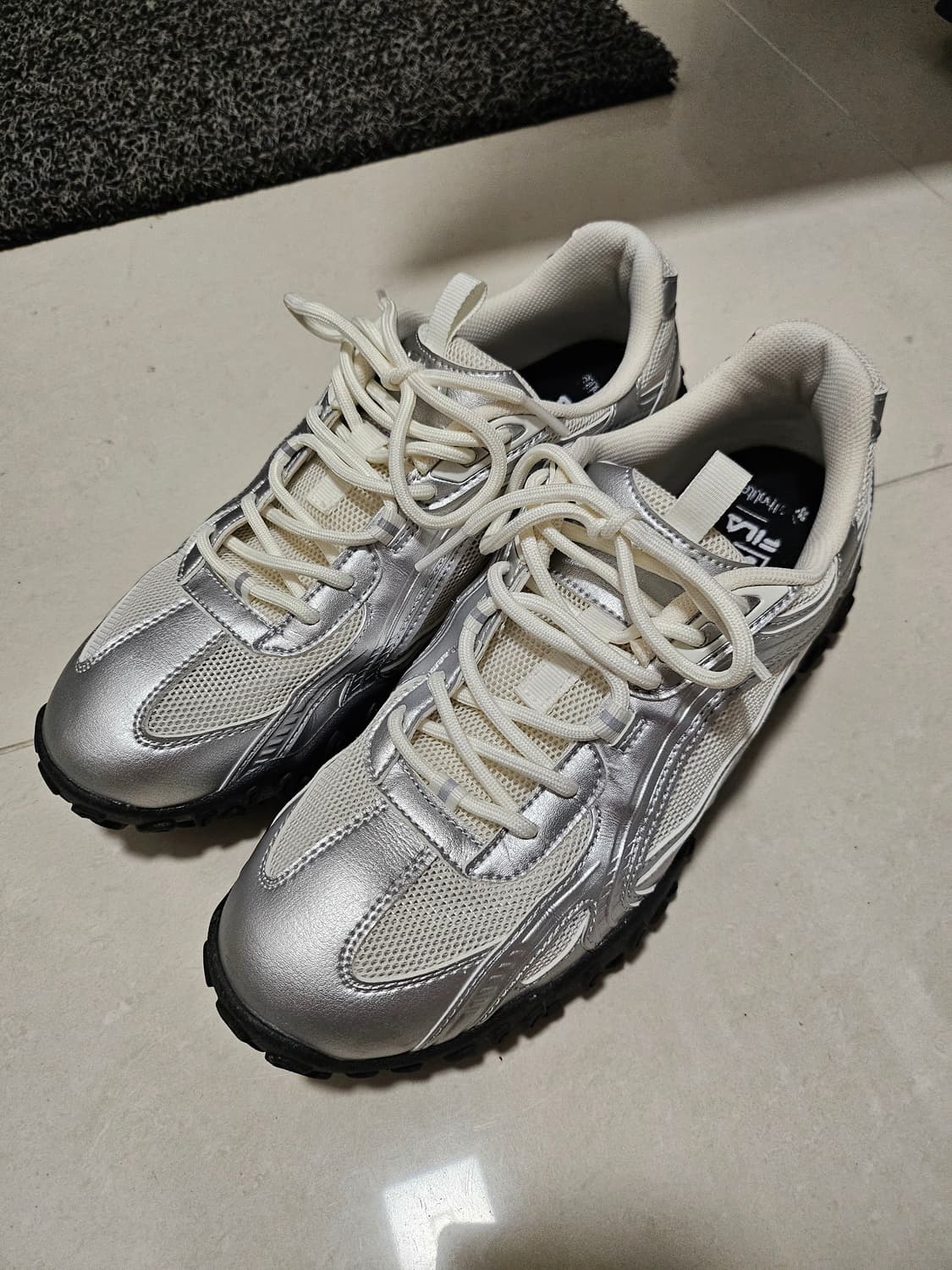 휠라 Eshappe MS Silver Moon 상품이미지2