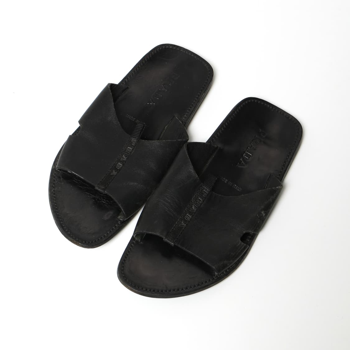 Prada leather slide  상품이미지1
