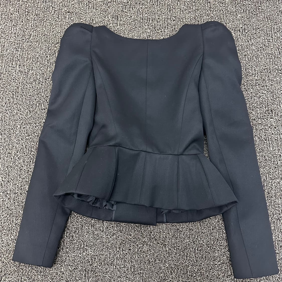 [새상품] KIMHEKIM 김해김 여성 블라우스 긴팔 블랙 34사이즈 상품이미지7