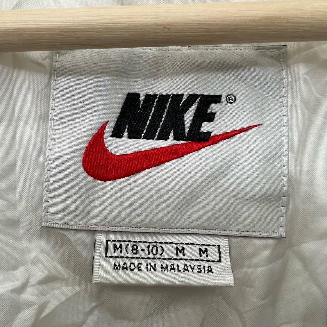 나이키 그린&아이보리 배색 스트라이프 윈드브레이커 상품이미지6