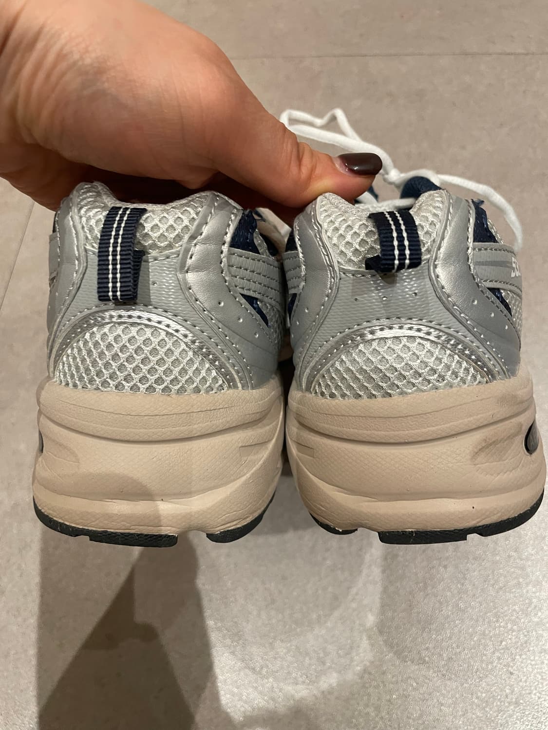 뉴발란스 530 실버 운동화 270mm 상품이미지4