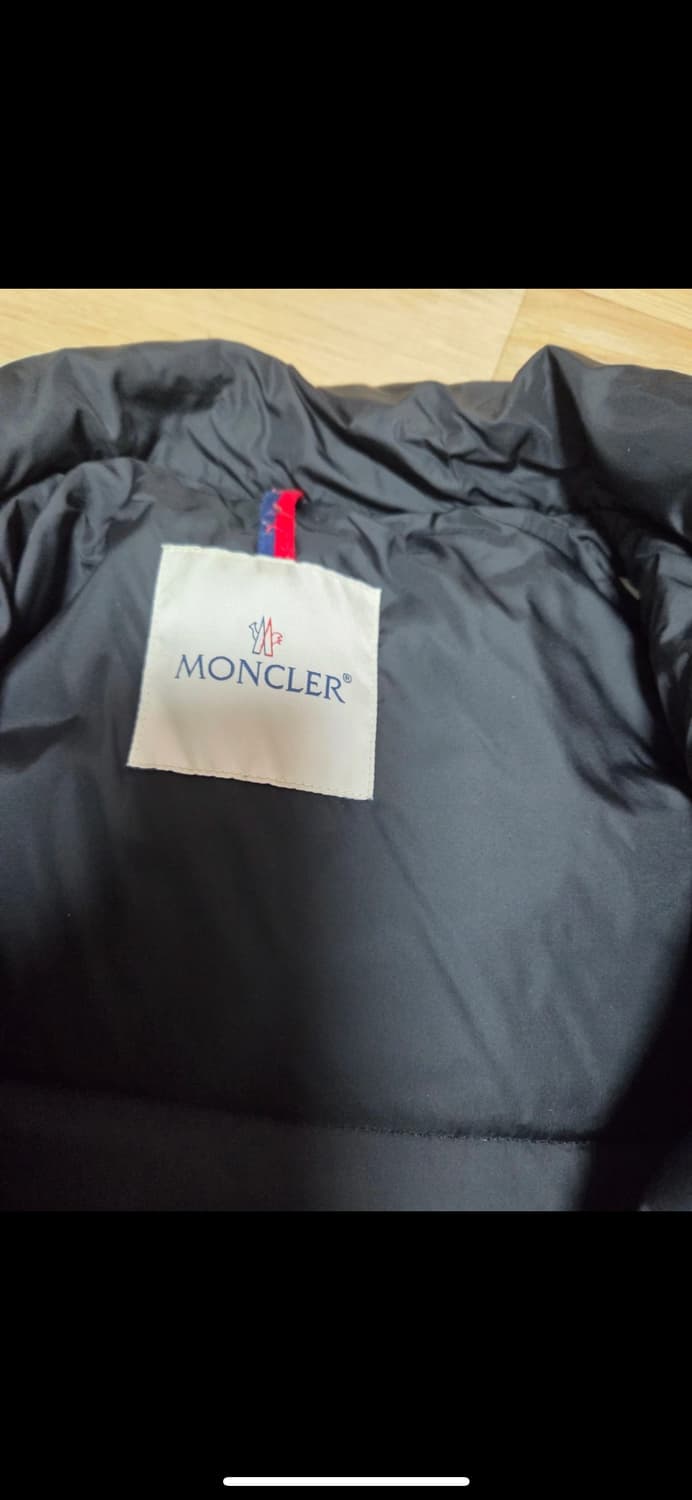 몽클레어 클루니 패딩 블랙 2사이즈 상품이미지2