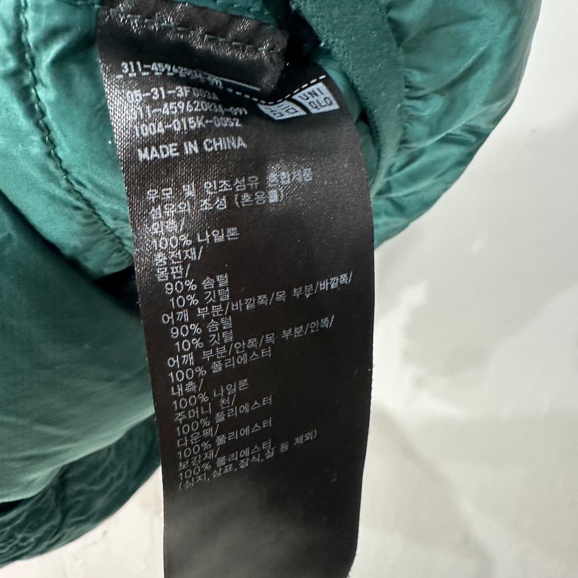 유니클로 울트라라이트다운 패딩조끼 3XL 상품이미지4
