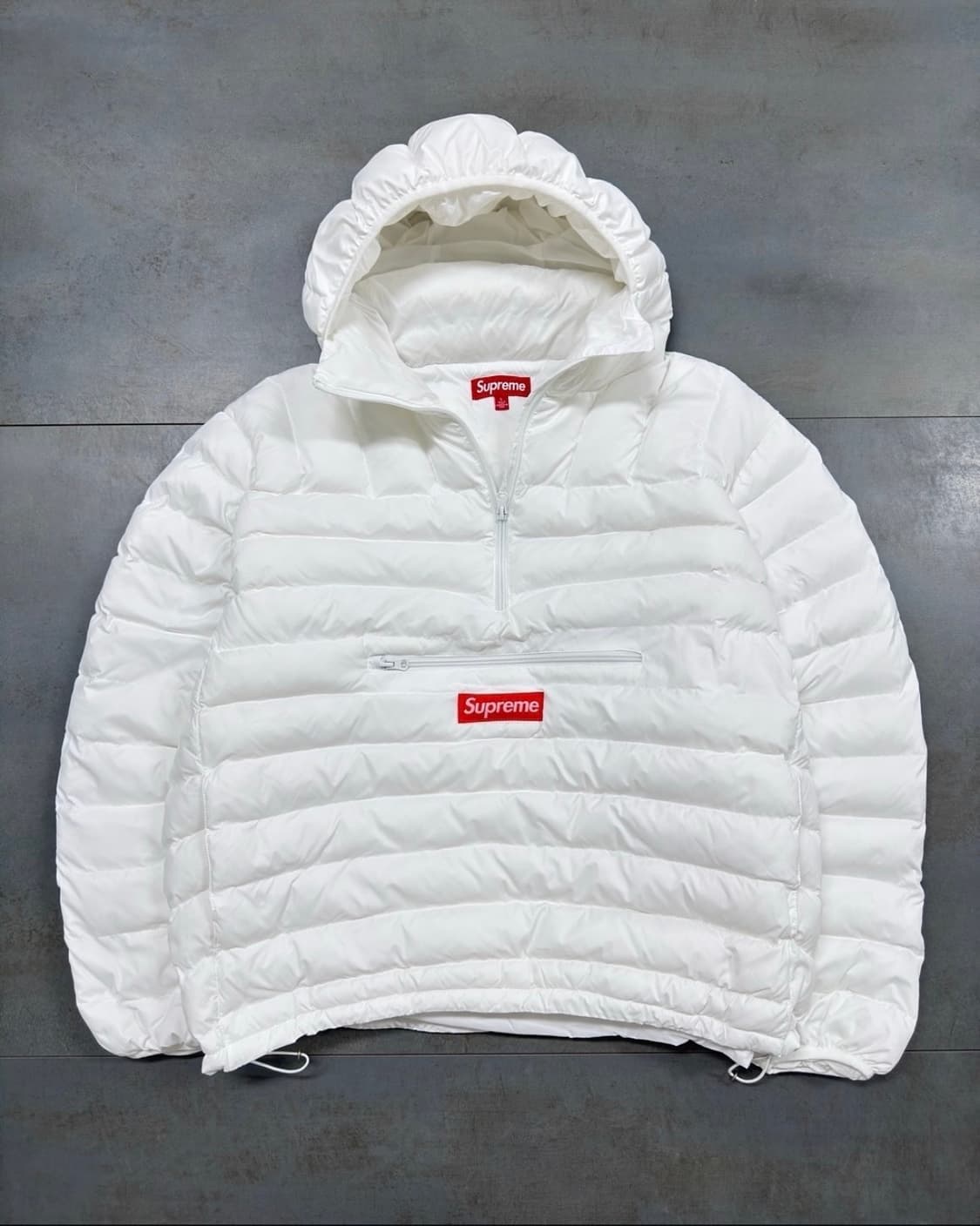 슈프림 아노락 패딩 상품이미지1