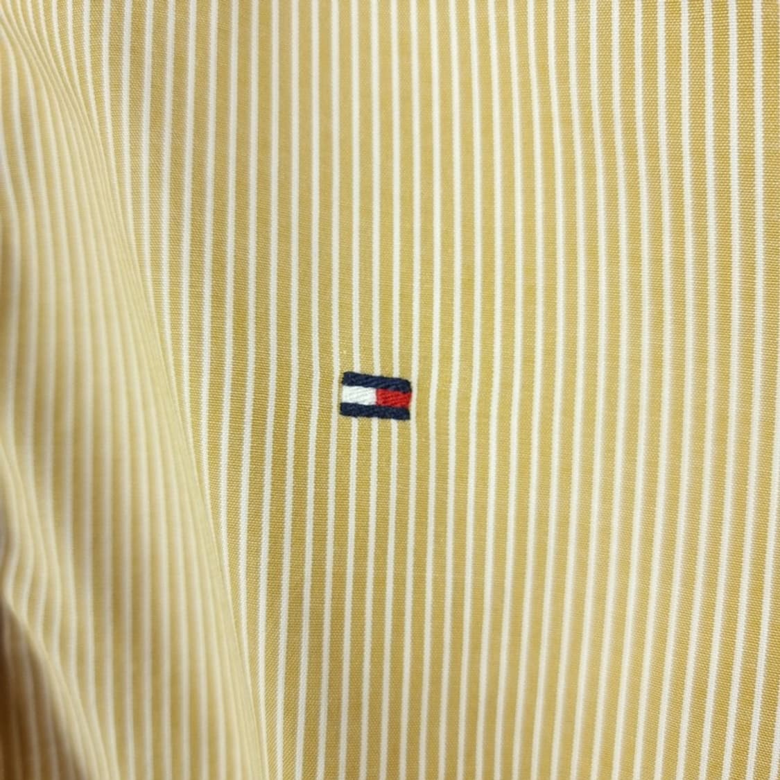 [타미힐피거] 로고 자수 스트라이프 셔츠 M20098 상품이미지7