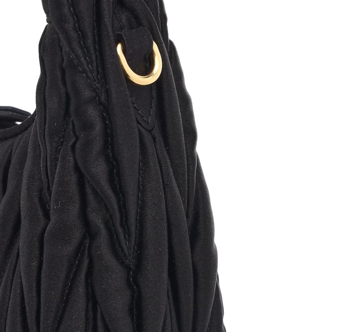 [S급] 미우미우 완더 마테라쎄 새틴 호보백 판매합니다!!! 상품이미지5