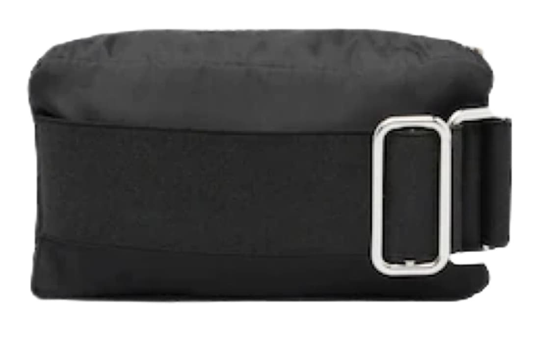 프라다 파우치 20만원 (5만원 추가로 내림) 상품이미지4