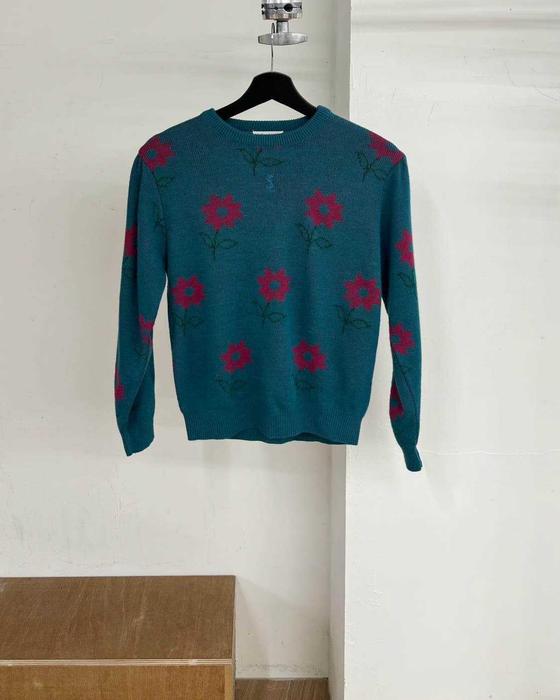 입생로랑 티파니블루 플로럴 니트 상품이미지1