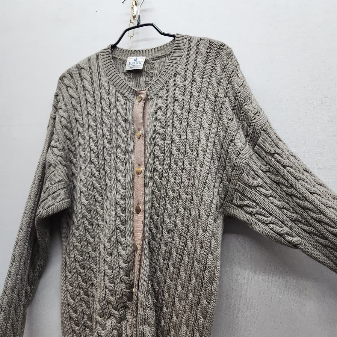 이태리 MAGGI 매기 케이블 니트 가디건(버진울) M 상품이미지2