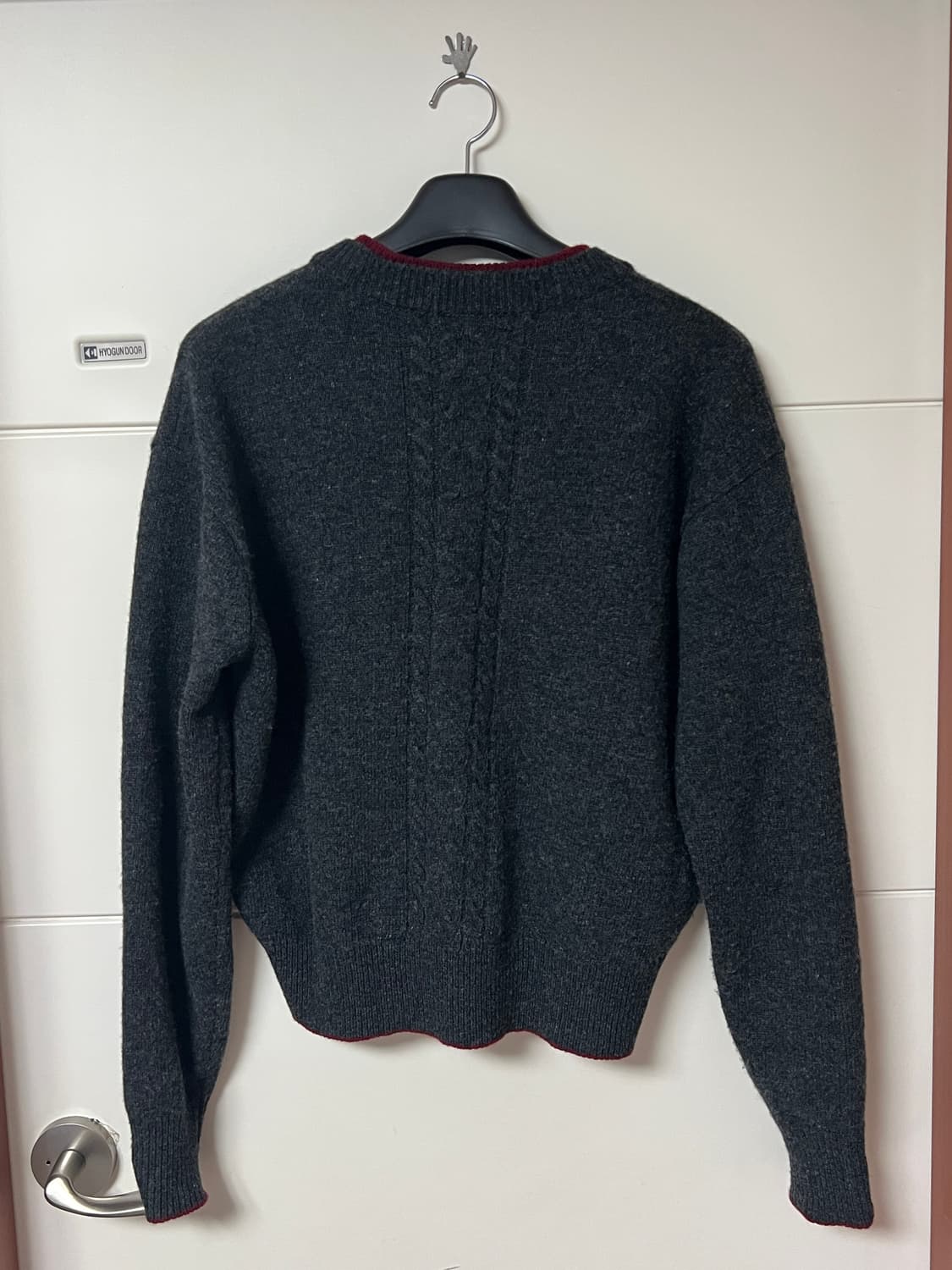 Drift Layered V-neck Knit - Charcoal Red 상품이미지3