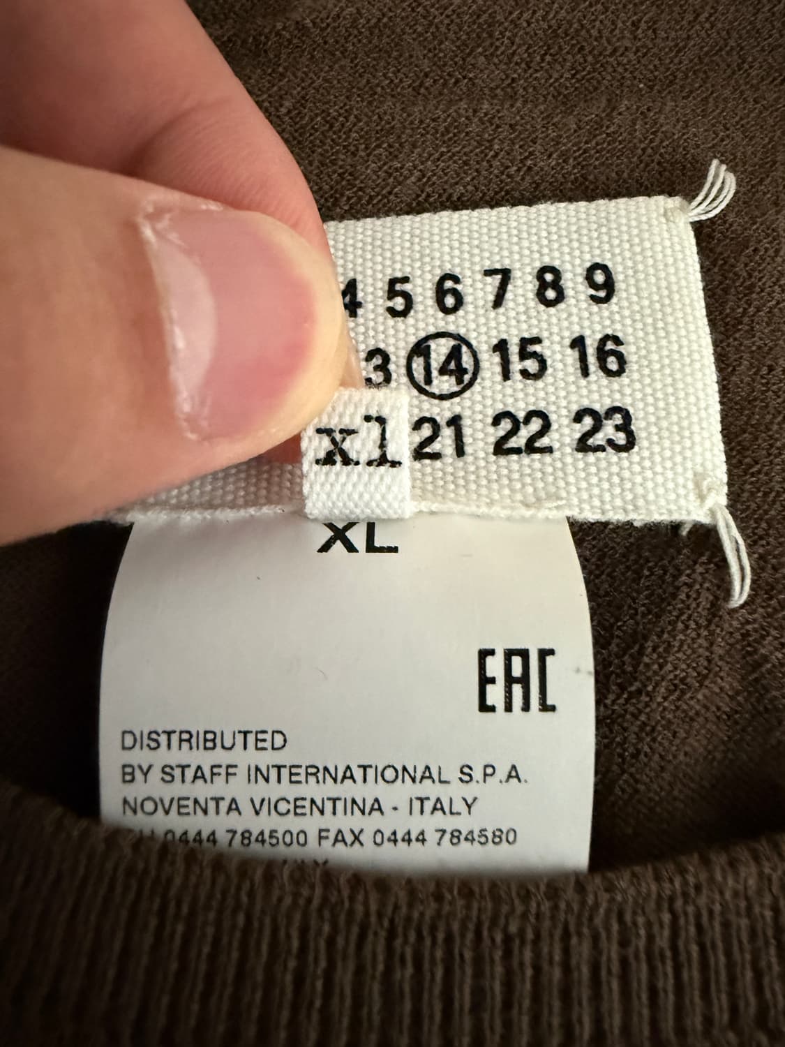 메종 마르지엘라 16fw 브라운 니트 상품이미지4