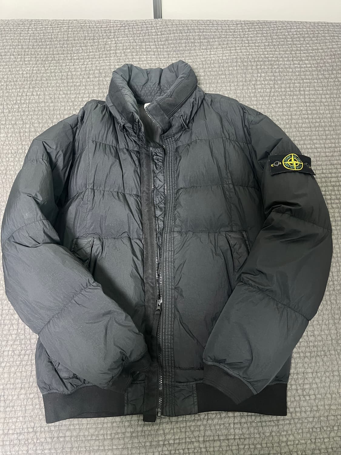 18FW 스톤아일랜드 크링클랩스 숏패딩 상품이미지1